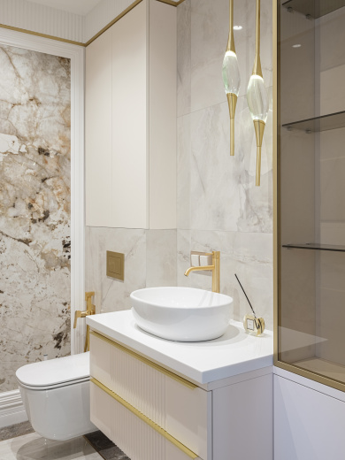 Тумба и стеллаж в ванную и санузел