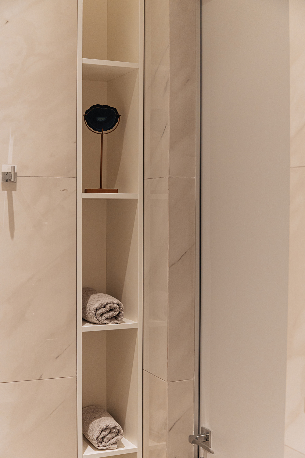 Современная мебель в московскую квартиру