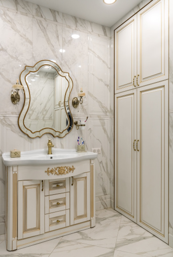 Шкаф в сан.узел 