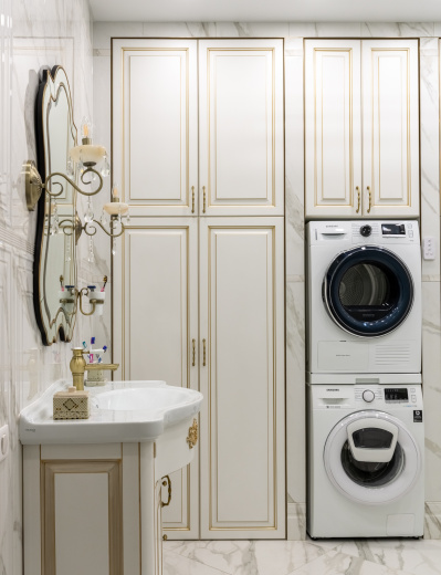 Шкаф в сан.узел 