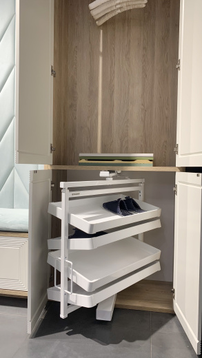 Прихожая с мягкой панелью 