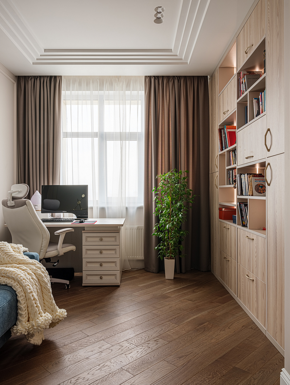 Мебель по проекту дизайнера в московскую квартиру