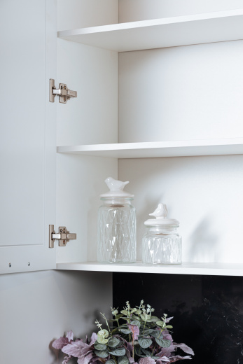 Прямая неоклассическая кухня 