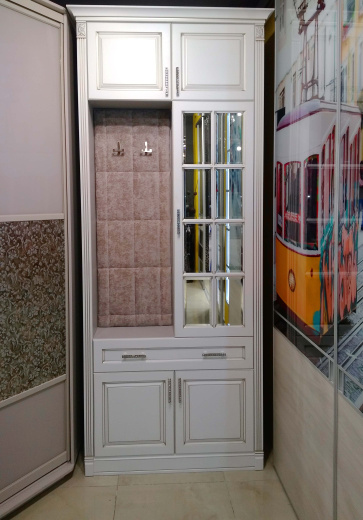 Прихожая в классическом стиле