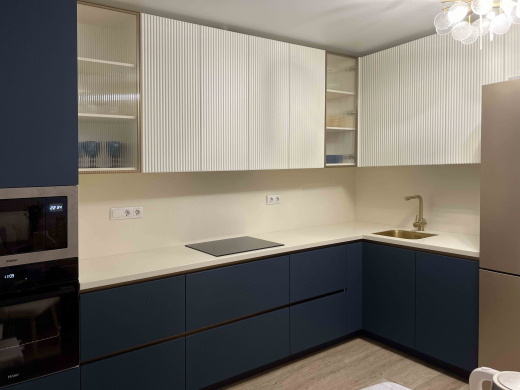 Угловая кухня из МФД