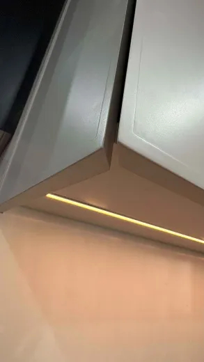 Угловая кухня с островом 2750х1400х600