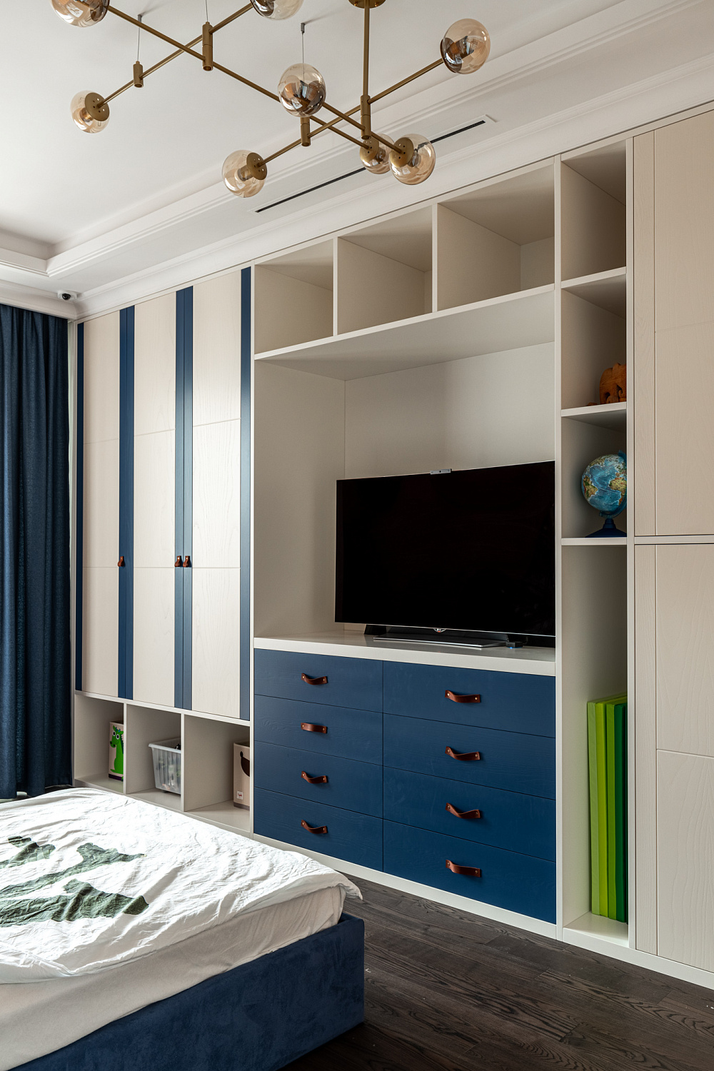 Мебель из шпона в детскую комнату для мальчика