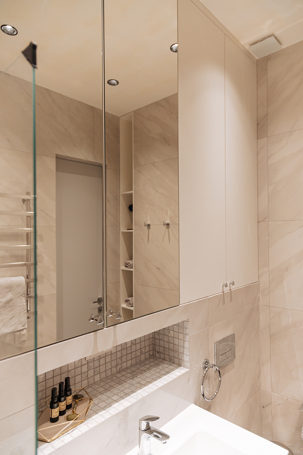 Современная мебель в московскую квартиру