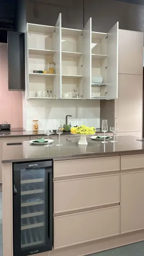 Угловая кухня с островом 2750х1400х600