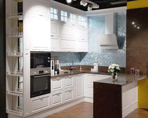 Классическая угловая кухня