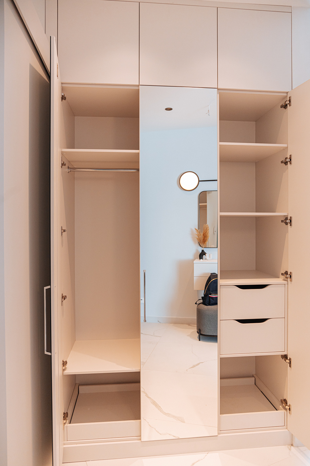 Современная мебель в московскую квартиру