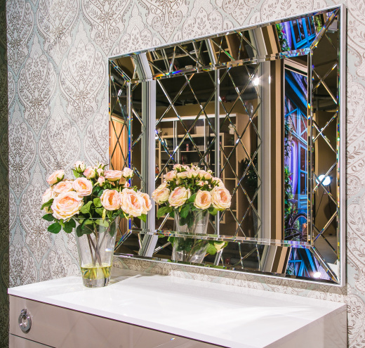 Комод с зеркалом 