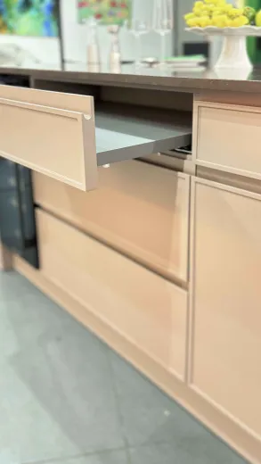 Угловая кухня с островом 2750х1400х600