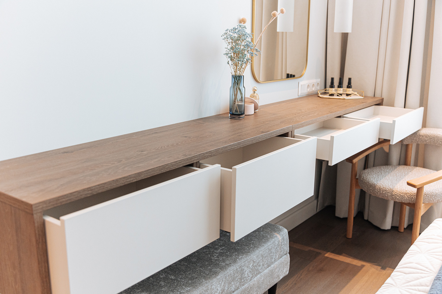 Современная мебель в московскую квартиру