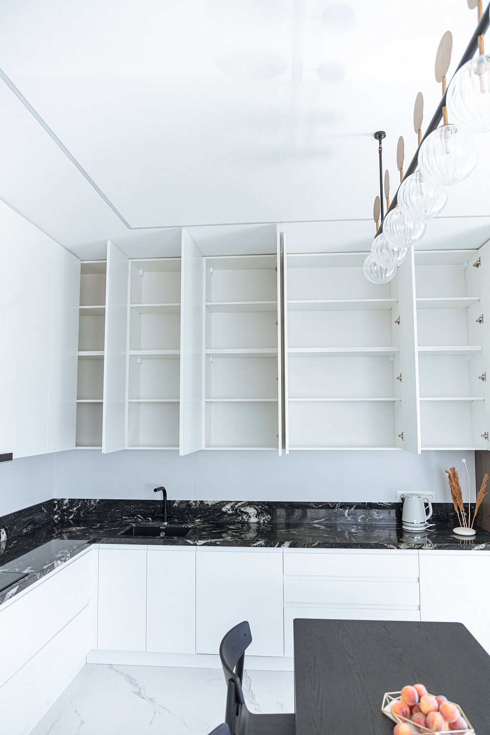 Современная мебель в московскую квартиру