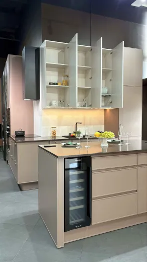 Угловая кухня с островом 2750х1400х600