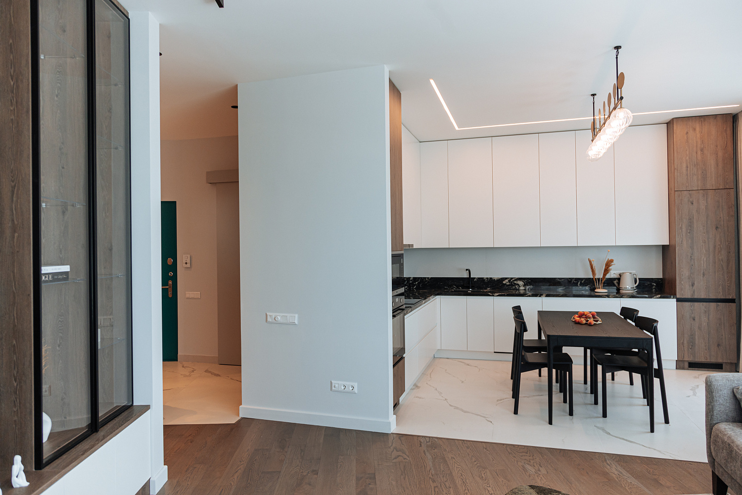 Современная мебель в московскую квартиру