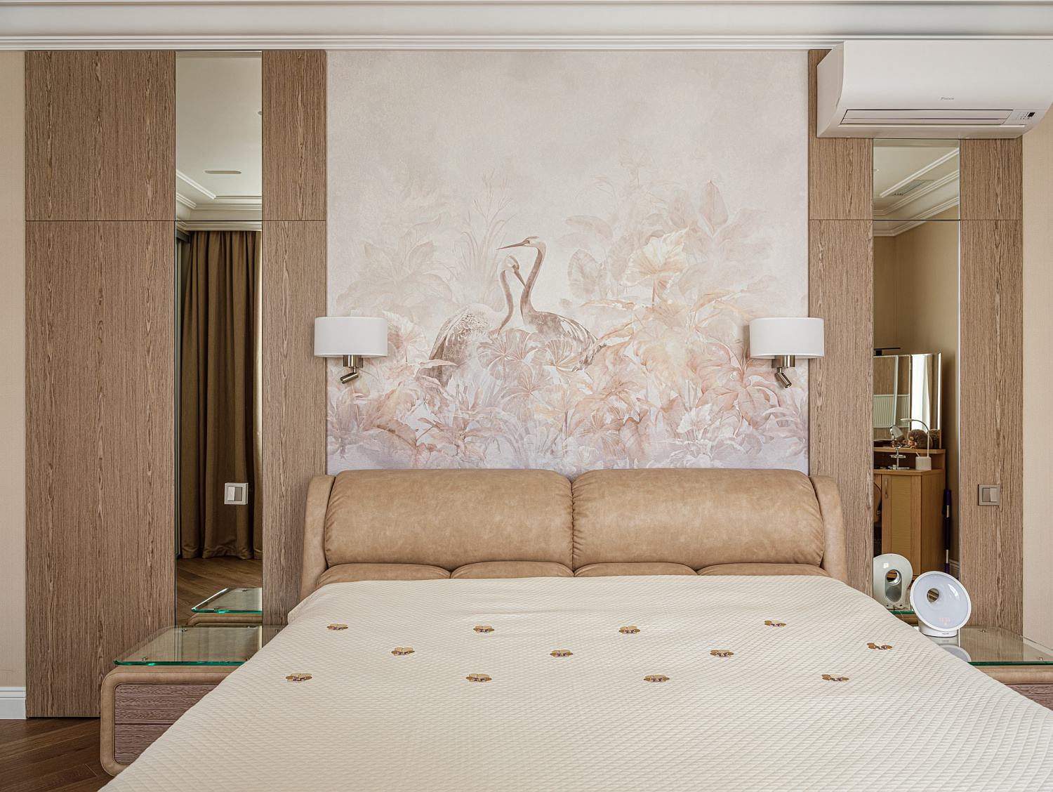 Мебель по проекту дизайнера в московскую квартиру