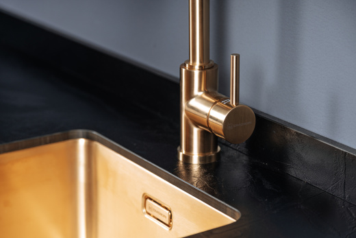 Прямая кухня с фрезерованными фасадами