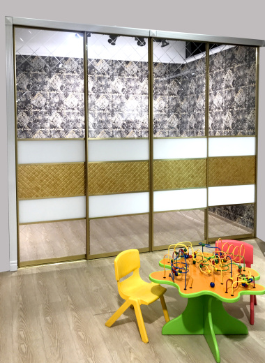 Двери-купе в профиле Сапфир