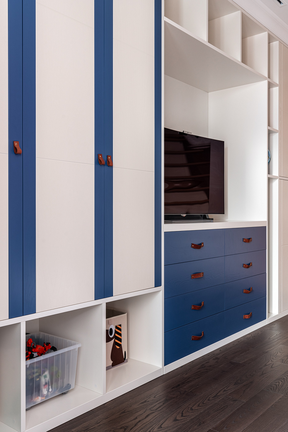 Мебель из шпона в детскую комнату для мальчика