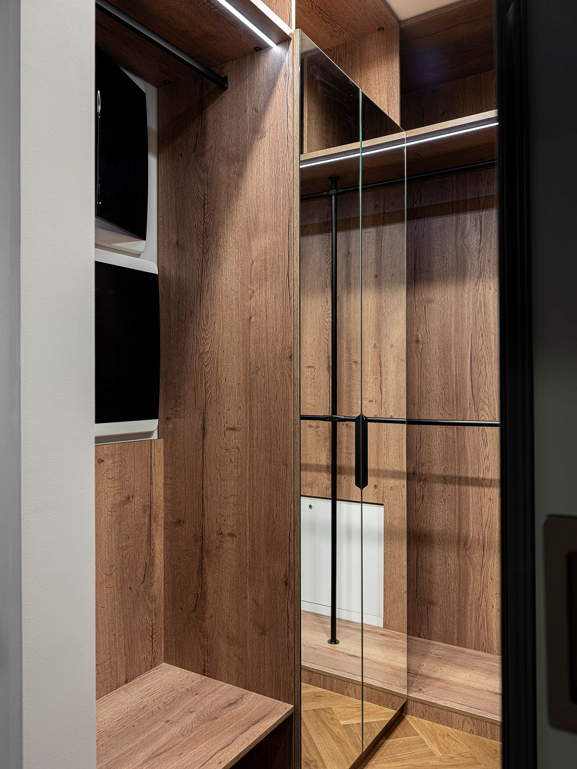 Индивидуальная мебель в квартиру. Москва