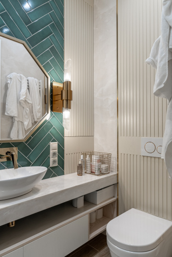 Мебель из шпона в ванную комнату