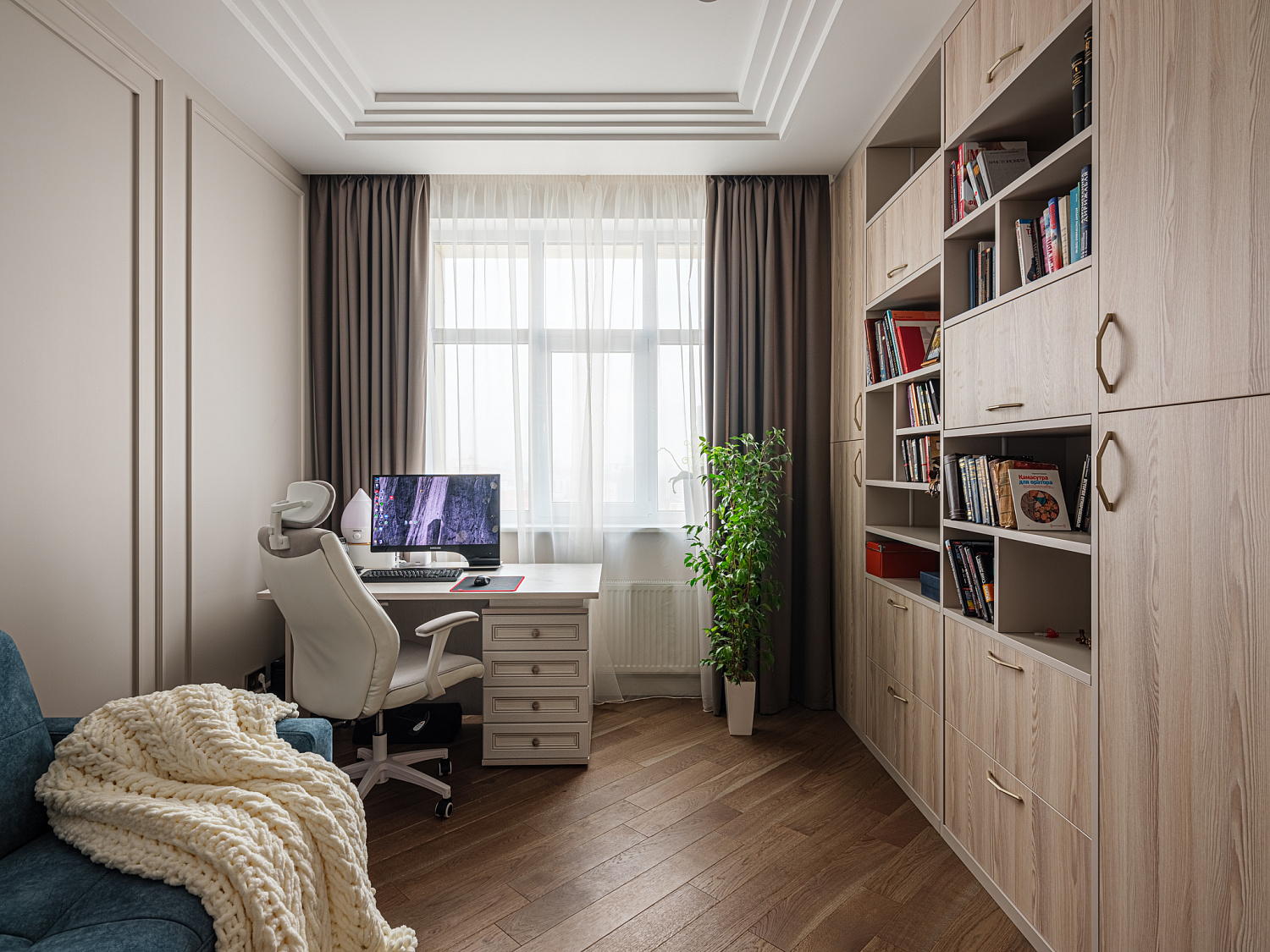 Мебель по проекту дизайнера в московскую квартиру