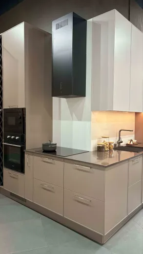 Угловая кухня с островом 2750х1400х600