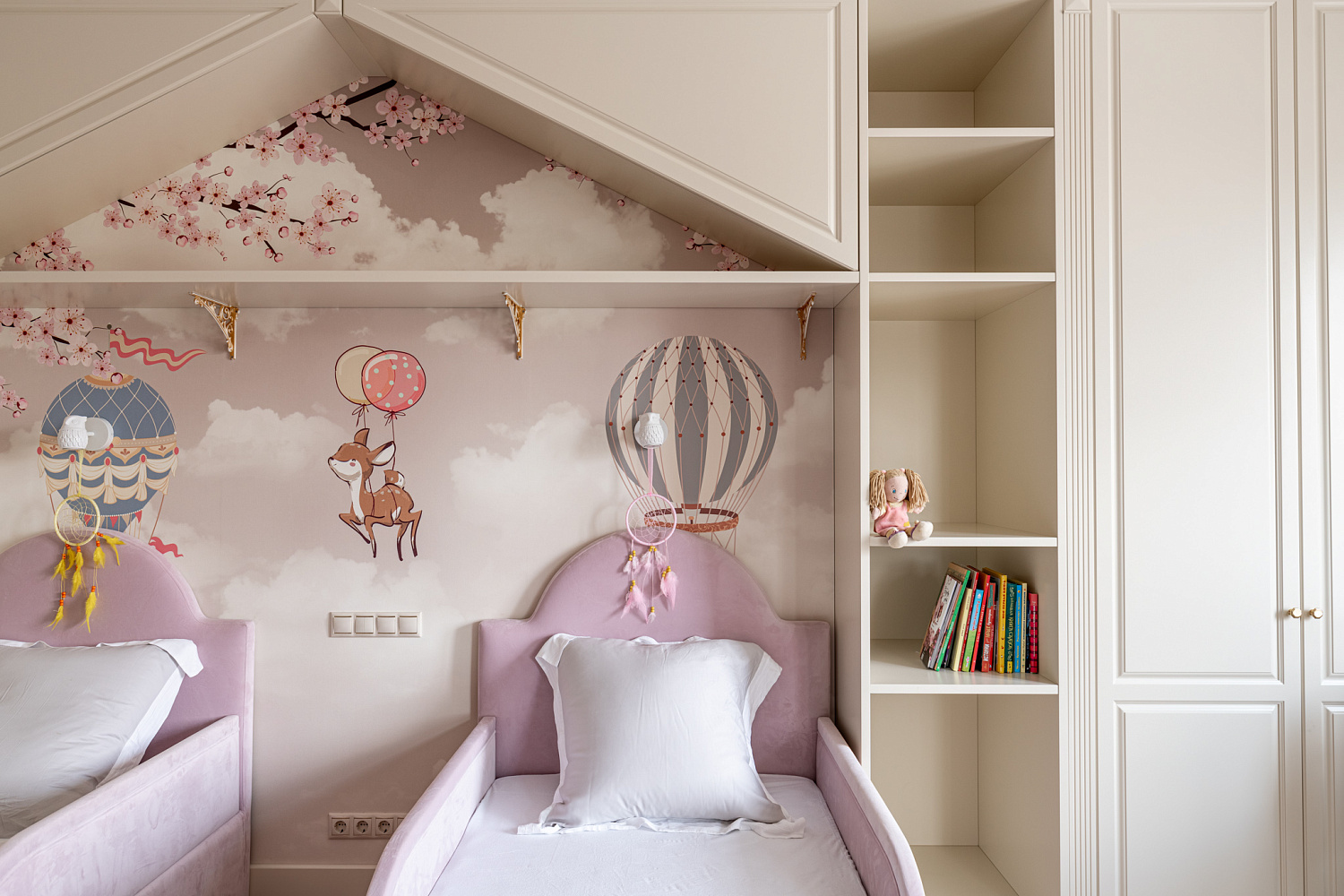 Мебель из МДФ в спальню для девочек