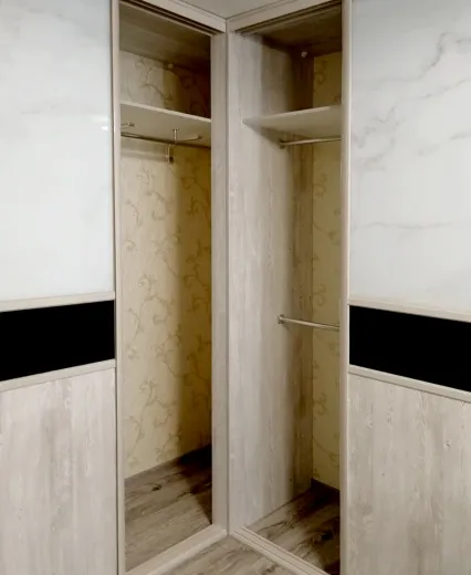 Угловой шкаф-купе 2550х1800х650