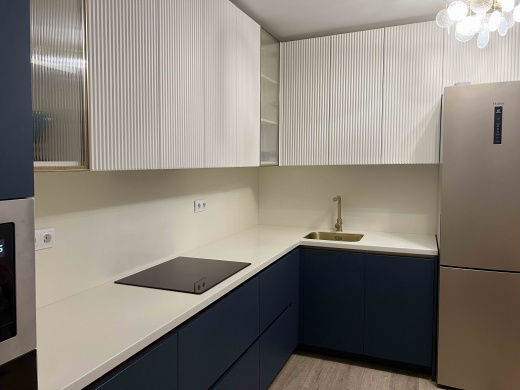 Угловая кухня из МФД